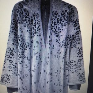 Cabi Gigi Gray Leopard Poncho